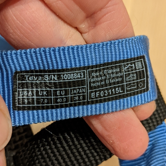 Woman's platform Teva sandals - Picture 11 of 15